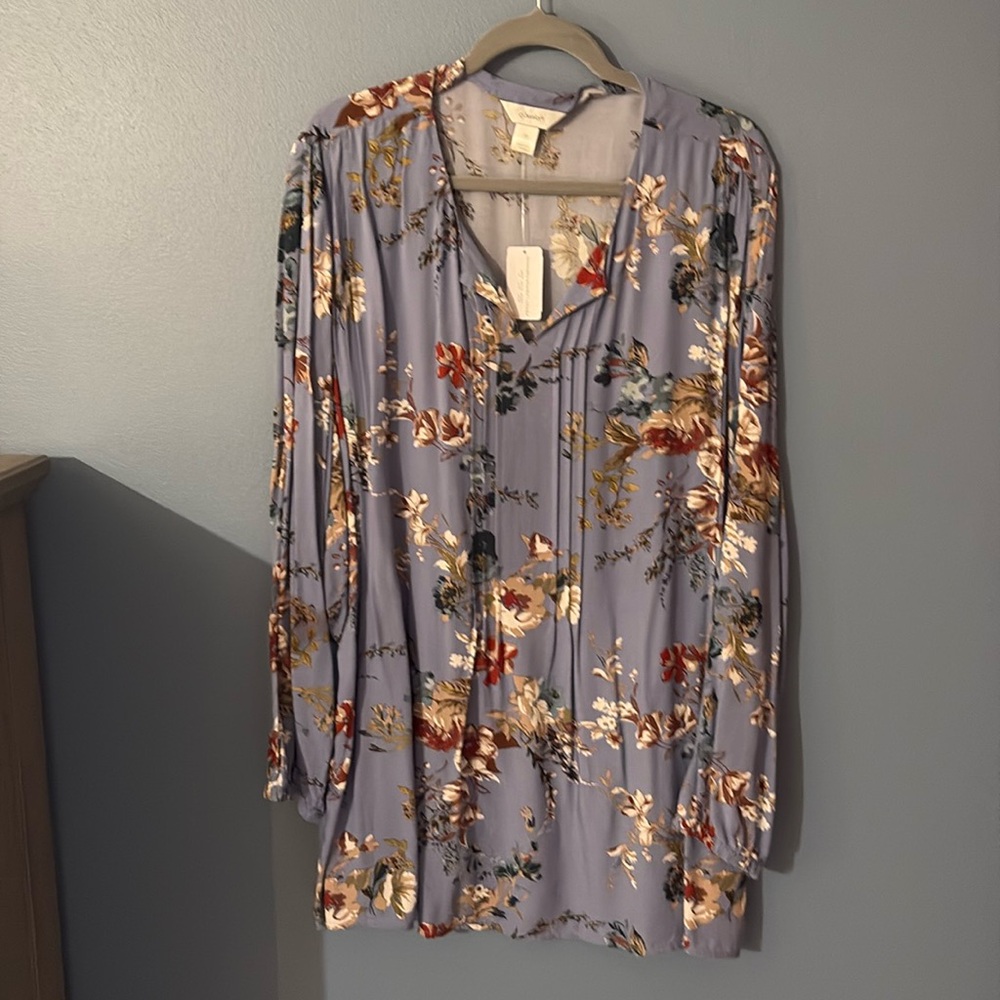 CJ Banks NWT Rayon blouse. Blue floral